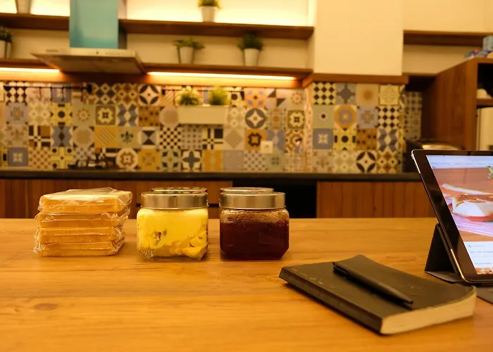 M Boutique Legian ホステル